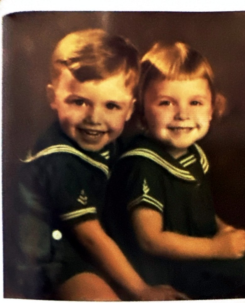 Barney and Muriel Ebsworth as twin toddlers in matching sailor suits, St. Louis, 1936